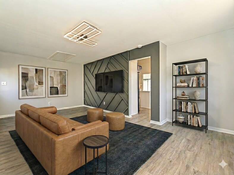 Building Photo - 6455 Tivoli Ct