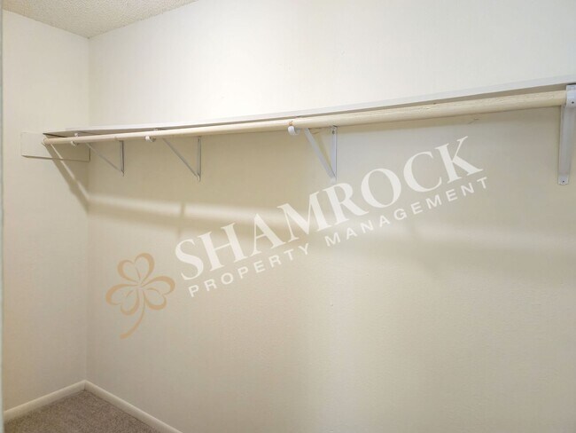 Building Photo - 3/2 Duplex in Waco ISD!