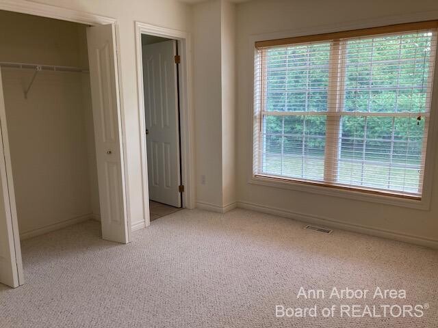 Building Photo - 1023 Bluestem Ln