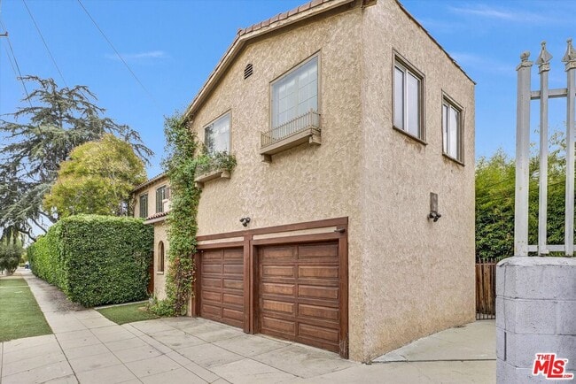 Building Photo - 5112 Edgewood Pl