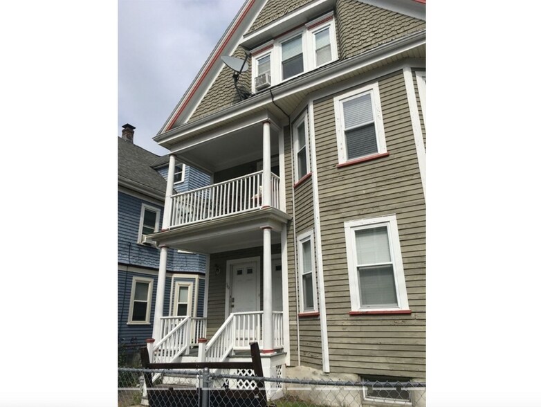 Building Photo - 29 Brackett St