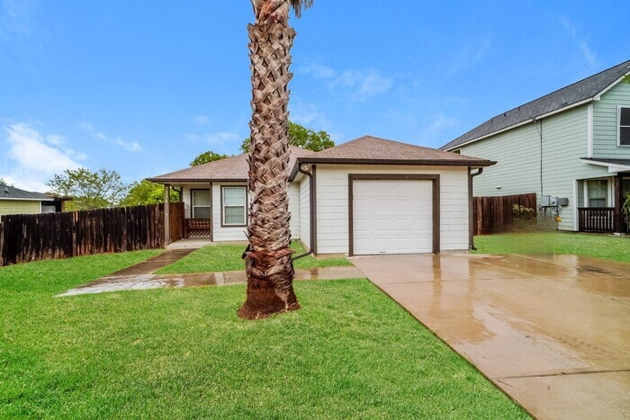 Primary Photo - 7335 Coers Blvd