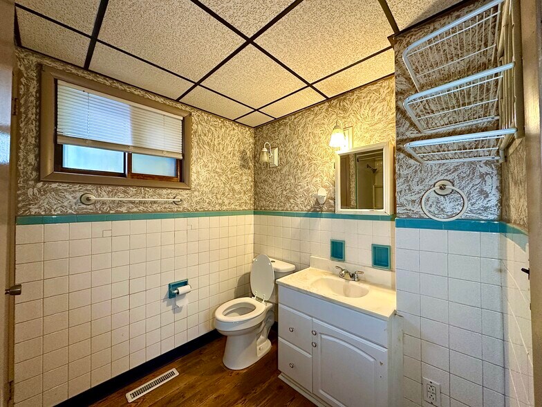 Building Photo - 715 Rear Mabel St