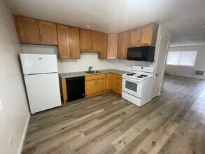 Building Photo - 2-Bed Condo Retreat with Elegant Granite Touches in Antioch