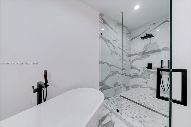 Building Photo - 4301 NW 6th Ave