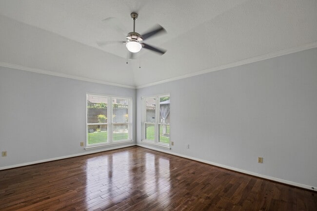 Building Photo - 10331 Millridge N Dr