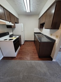 Building Photo - 7320 Sunset Strip Ave NW