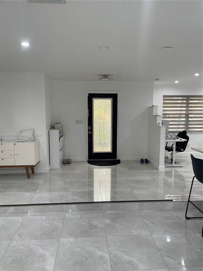 Building Photo - 10153 SW 51st St