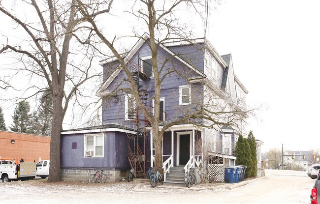 Building Photo - 514 S Forest Ave