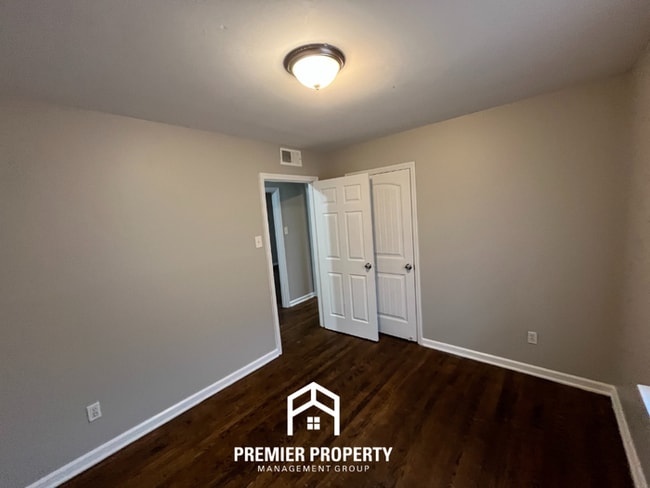 Building Photo - 3816 Cazassa Rd