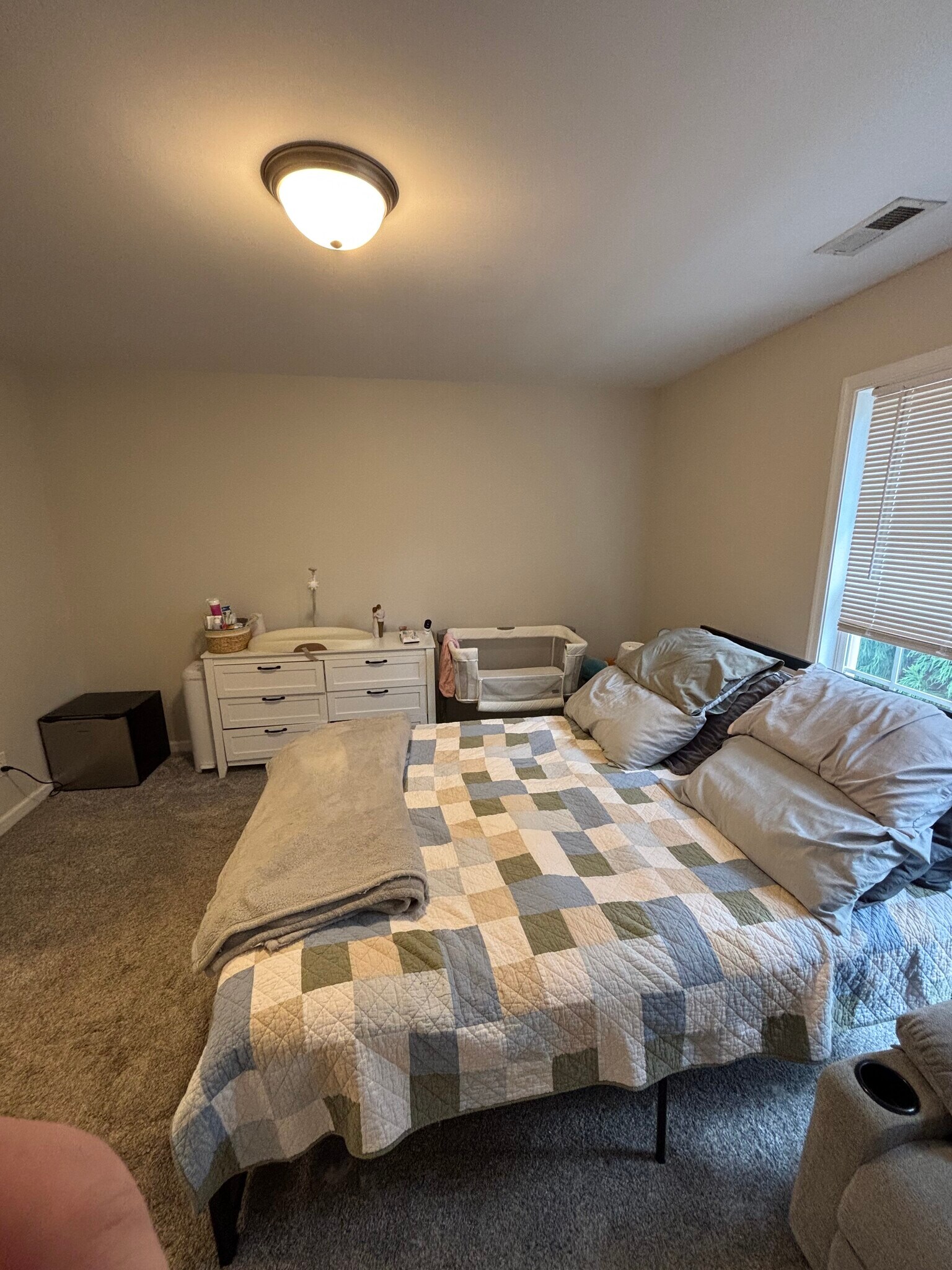 Building Photo - 1810 Broadway St