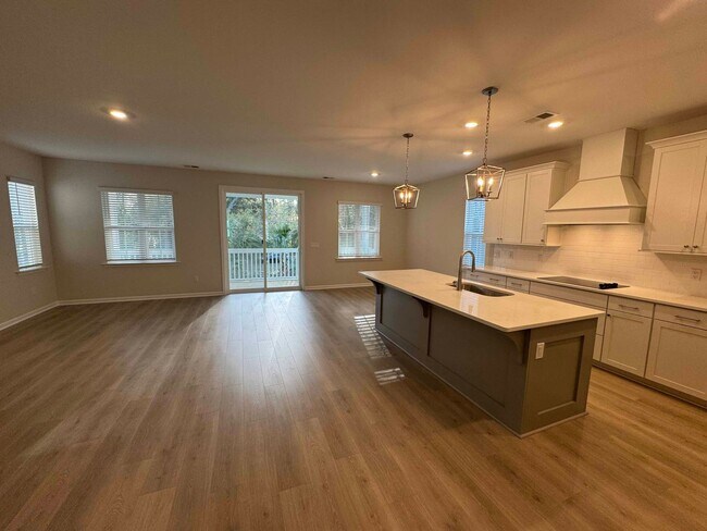 Building Photo - Bailey's Cove at Hilton Head Island | Where coastal living meets effortless elegance.