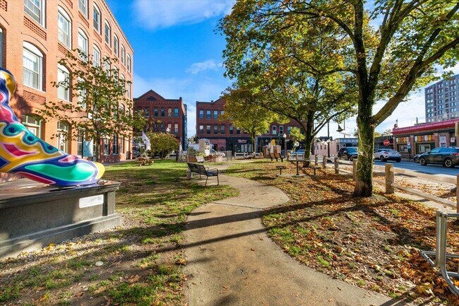 Building Photo - 122 Washington St