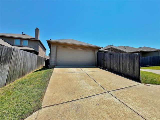 Building Photo - 8472 Gentian Dr