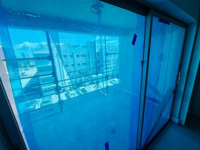 Building Photo - 215 SE 3rd Ave