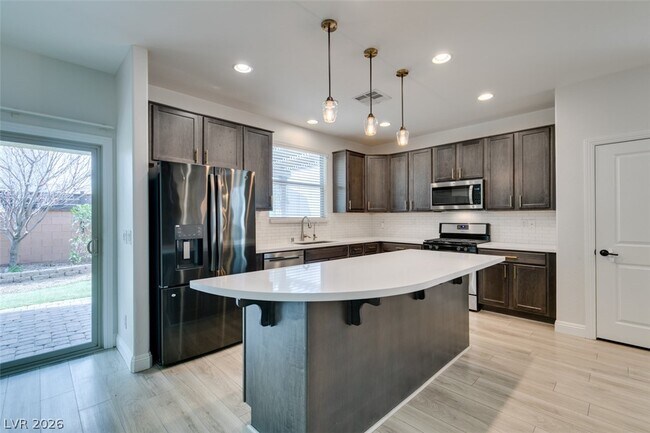 Building Photo - 6633 Autumn Breeze St