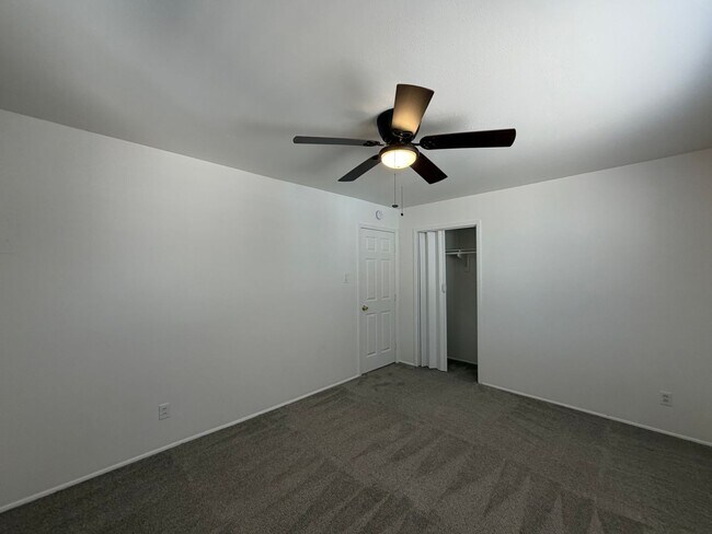 Building Photo - 4712 Palo Duro Ave NE