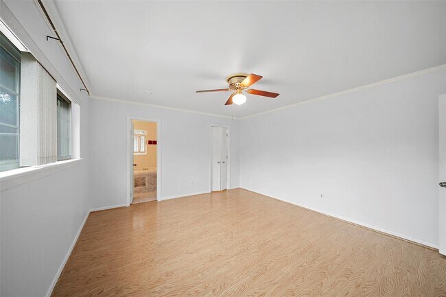 Building Photo - 5215 Cheena Dr