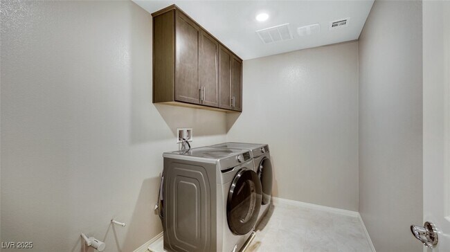 Building Photo - 4232 Kibraney Ave