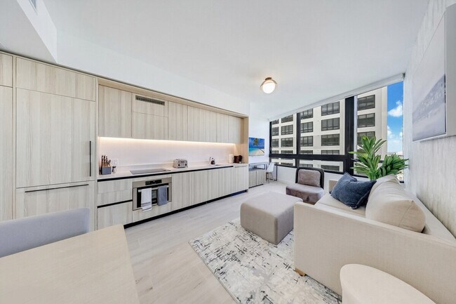 Building Photo - 350 N Miami Ave