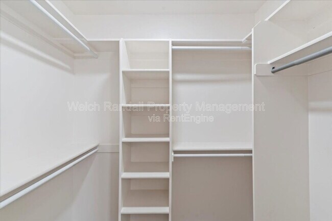 Building Photo - 1173 Shady Brook Ln S