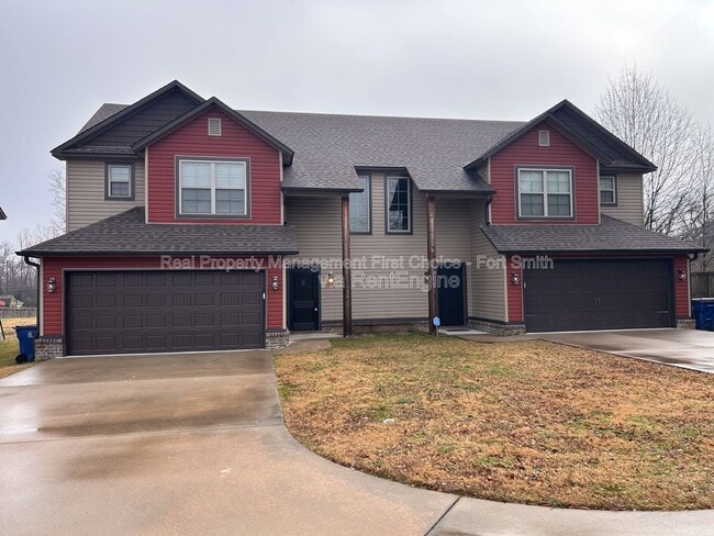 Building Photo - 446 N Albert Pike Ave