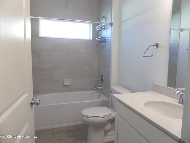 Building Photo - 1495 Huntley Holw Dr