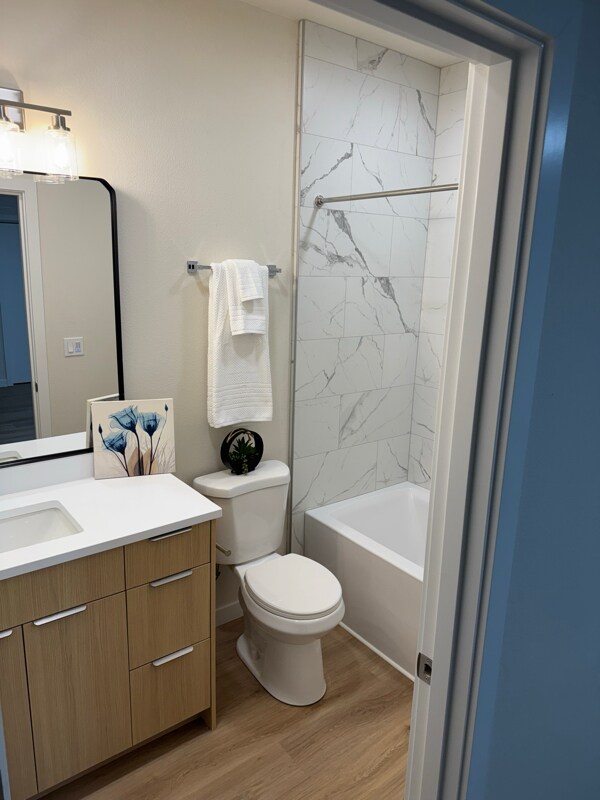 Building Photo - 6110 NE Willow St