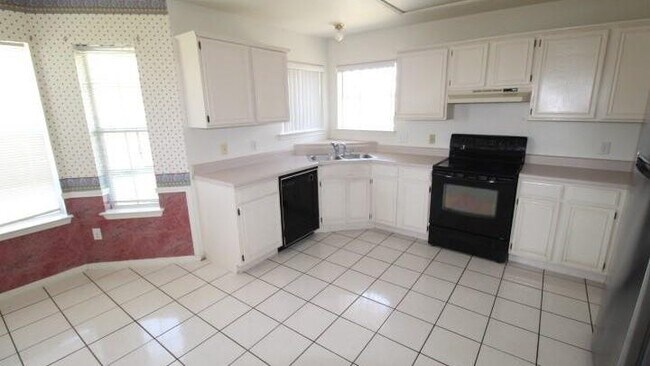 Building Photo - 4209 Adobe Dr