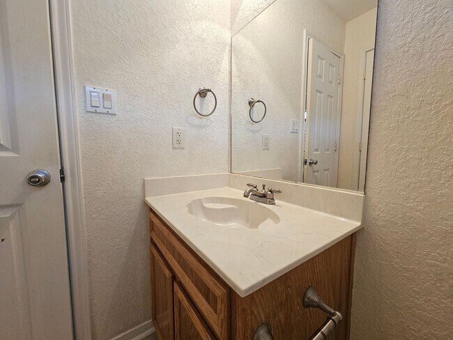 Building Photo - RENT REDUCTION & AVAILABLE NOW!