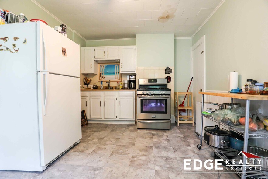 Building Photo - 24 Union St