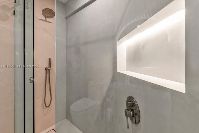 Building Photo - 141 SW 23rd Rd