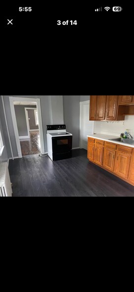 Building Photo - 126 Lincoln St