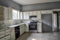 Building Photo - 2416 Highland Ave