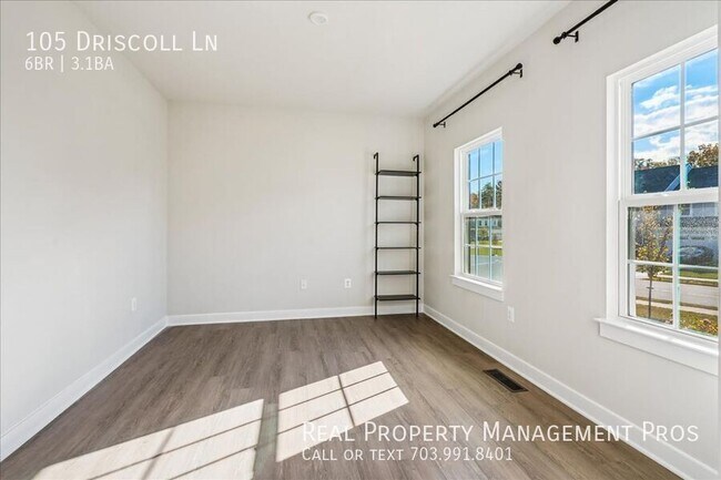 Building Photo - 105 Driscoll Ln