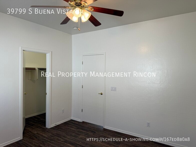 Building Photo - 39799 Buena Vista Dr