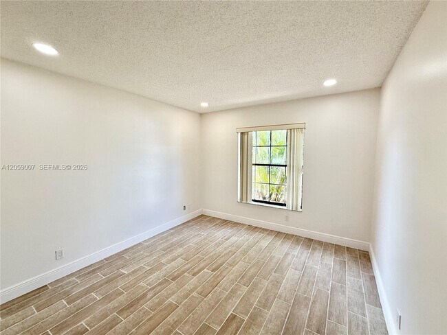 Building Photo - 9788 NW 3rd Manor