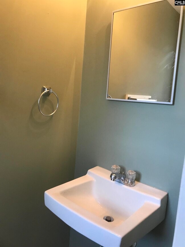 Building Photo - 3604 Traveler Ln