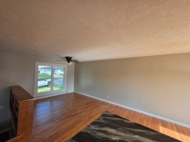 Building Photo - 1802 Key Way Dr