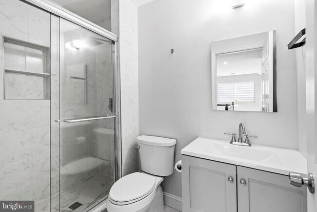 Building Photo - 98 Canal View Dr