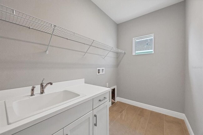 Building Photo - 2617 Star Apple Wy