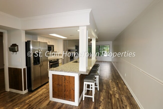 Building Photo - Waterfront Condo