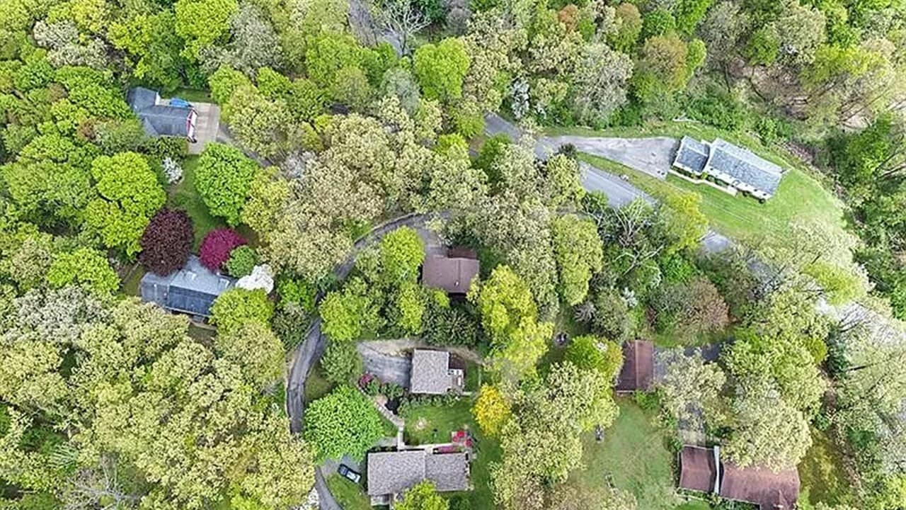 Building Photo - 116 Hickory Hill Ln