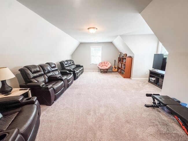 Building Photo - 10206 Evergreen Manor Cv