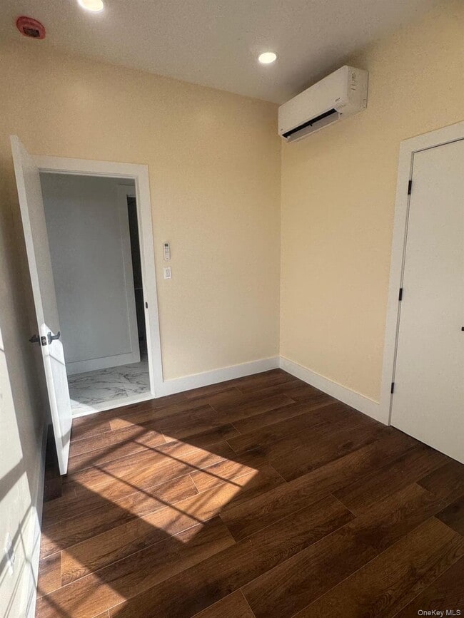 Building Photo - 91-04 43rd Ave