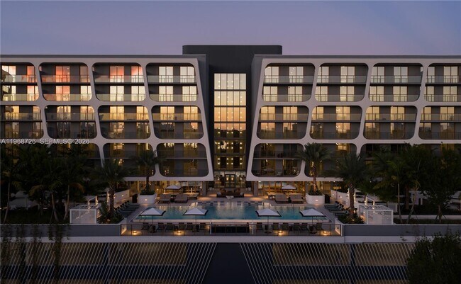 Building Photo - 3900 Alton Rd