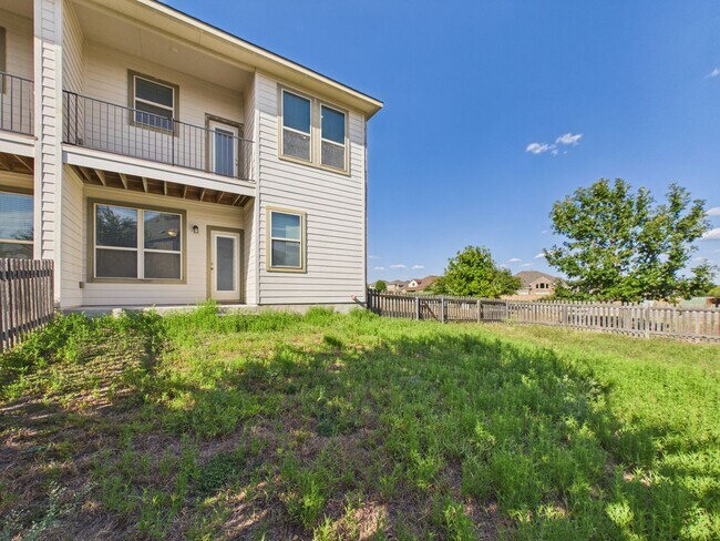 Building Photo - 2505 Meyer Cv