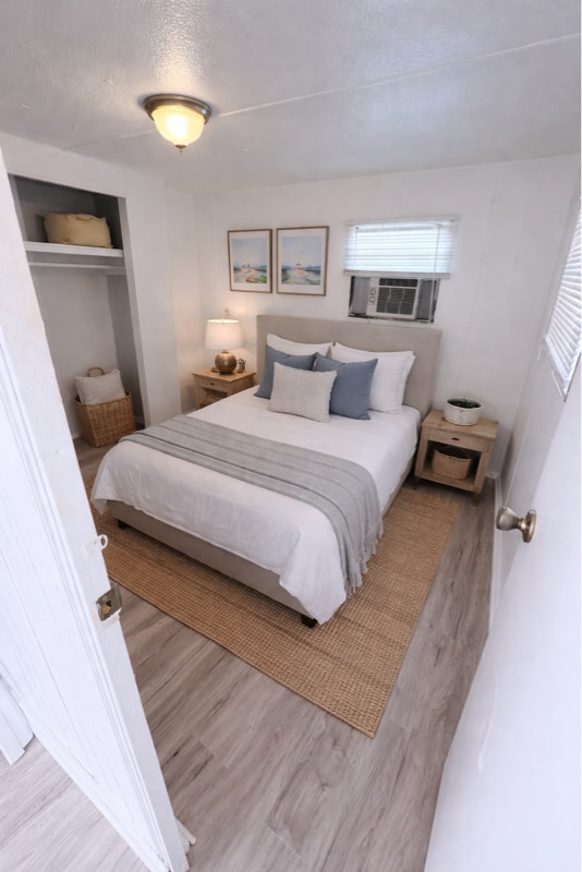 Building Photo - 215 Weeks Rd