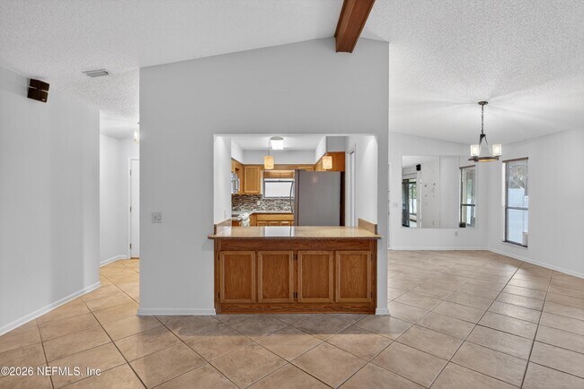 Building Photo - 1964 Oak Twist Ct