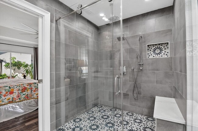 Building Photo - 2769 Pointe Cir